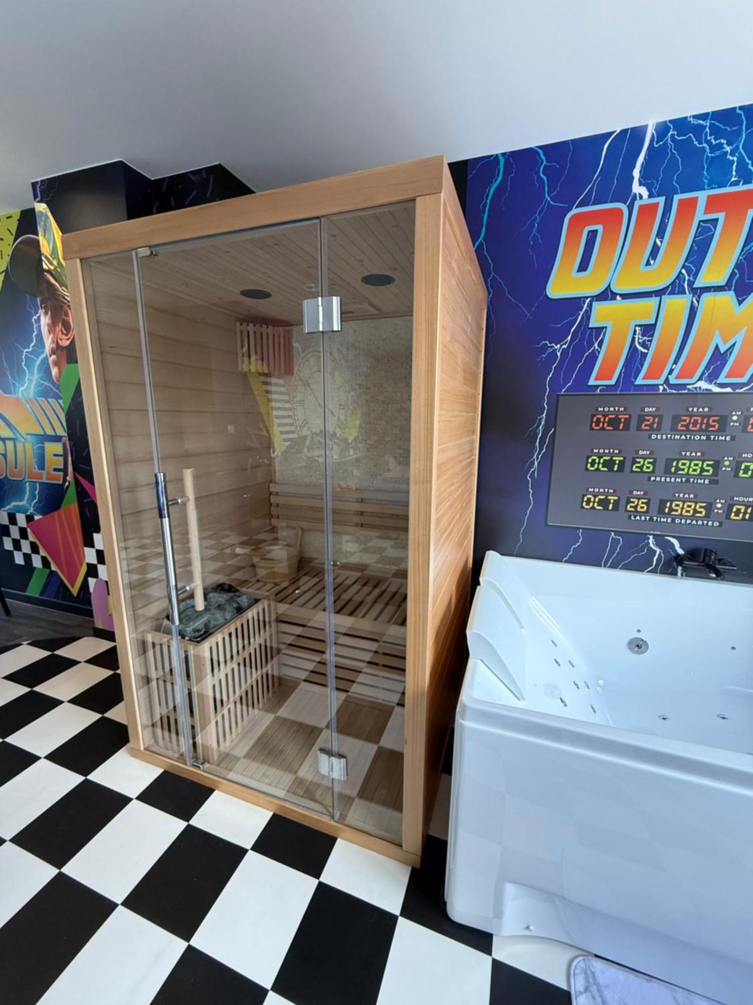 מובז' Capsule Retour Vers Le Futur מראה חיצוני תמונה